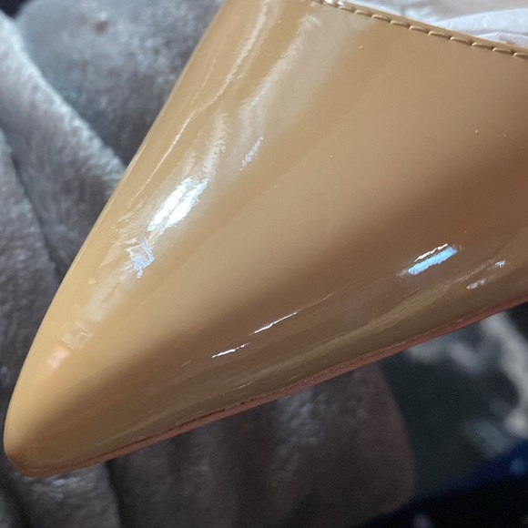 Christian Louboutin Pigalle Follies 100 Nude Patent Heels - Picture 13 of 13